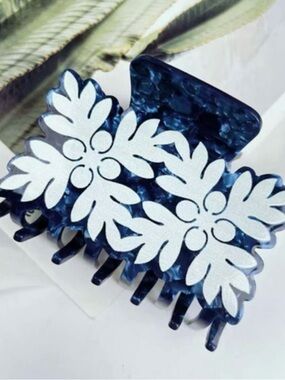 Navy Blue Hawaiian Quilt Hair Claw Clip, BNIP